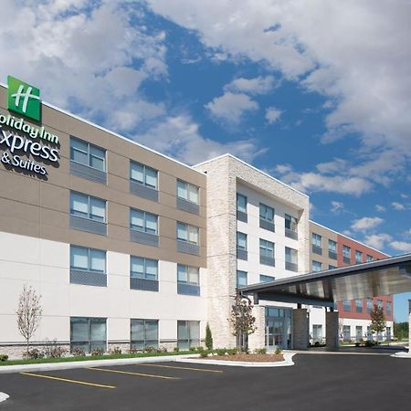 Holiday Inn Express & Suites - Elkhorn - Lake Geneva Area By Ihg Bagian luar foto