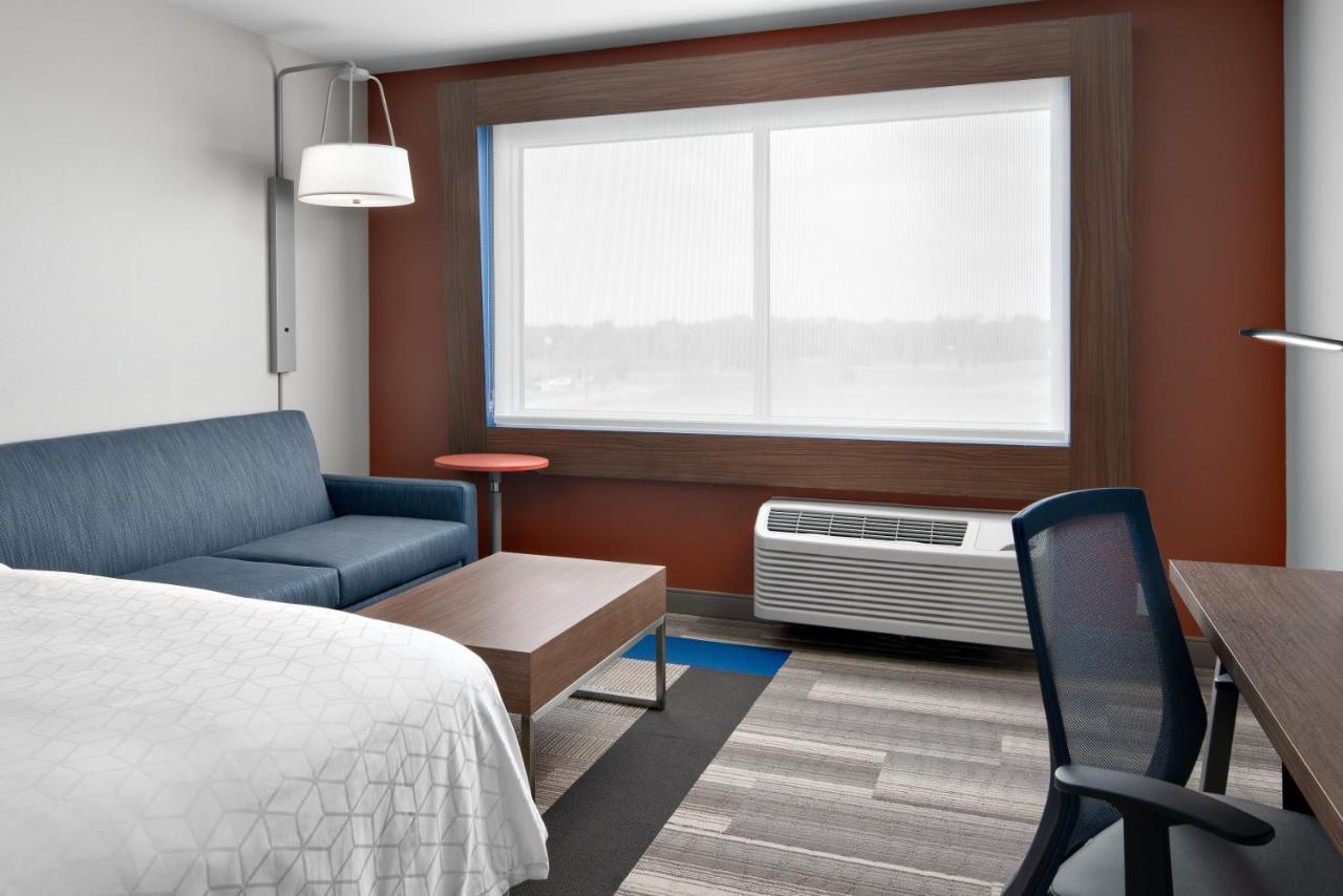 Holiday Inn Express & Suites - Elkhorn - Lake Geneva Area By Ihg Bagian luar foto