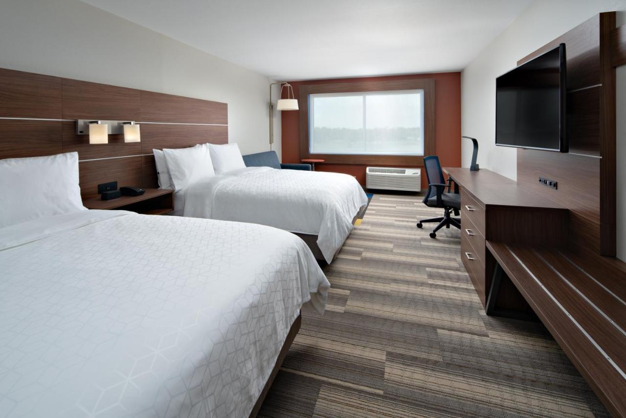 Holiday Inn Express & Suites - Elkhorn - Lake Geneva Area By Ihg Bagian luar foto